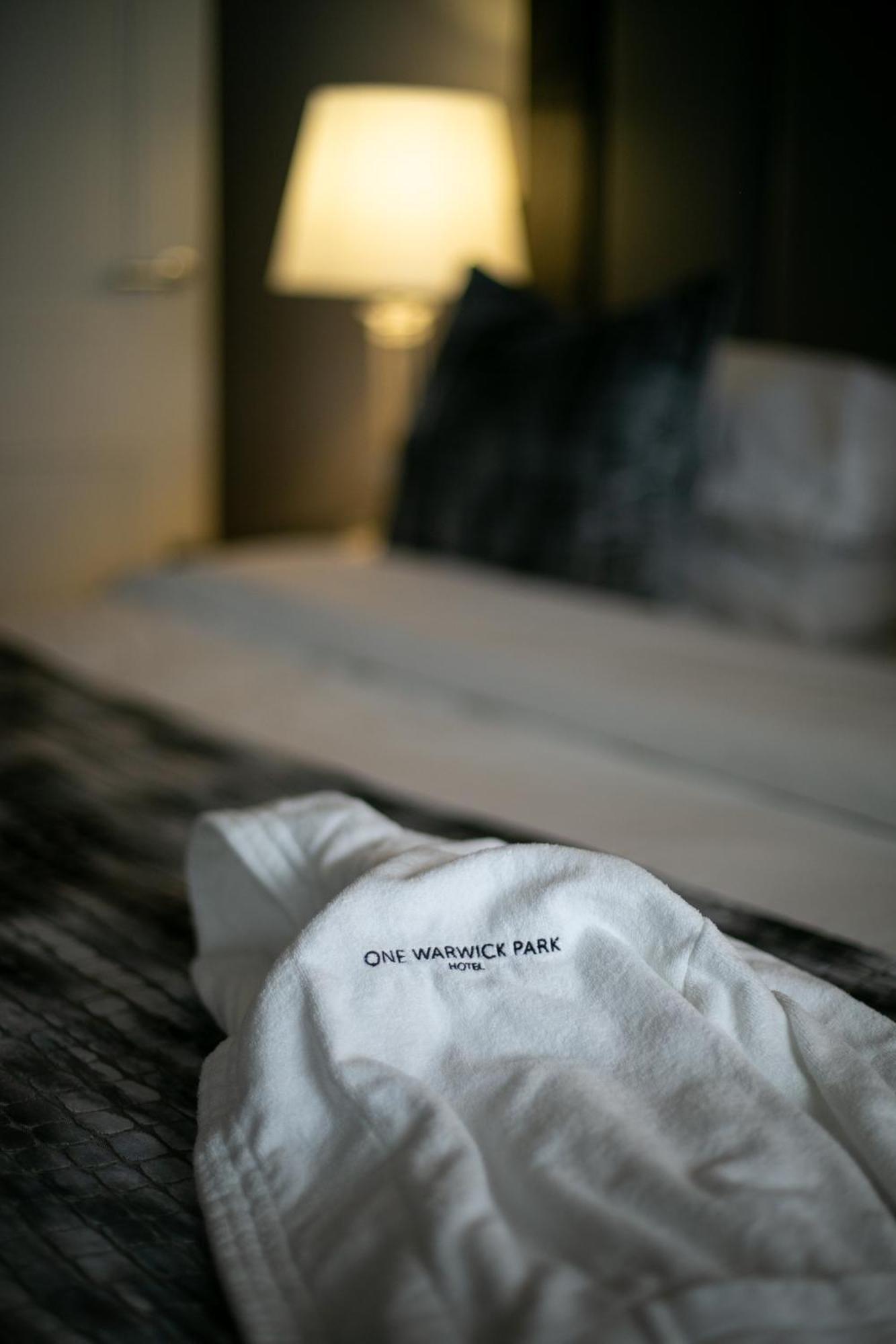One Warwick Park Hotel Ройал-Танбридж-Уэльс Экстерьер фото